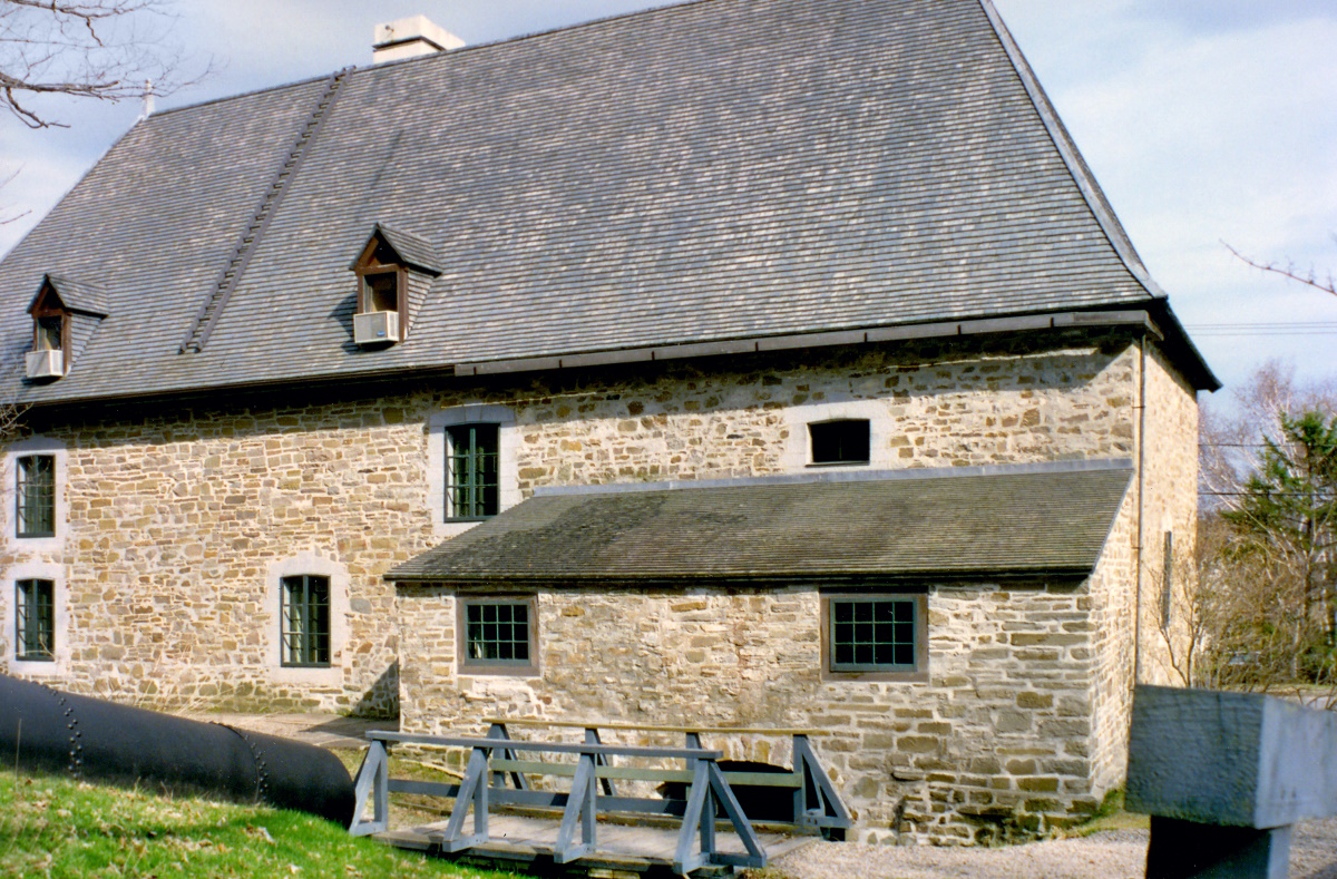 Moulin à eau du Petit-Pré de Château-Richer Moulin à eau du Petit-Pré de Château-Richer