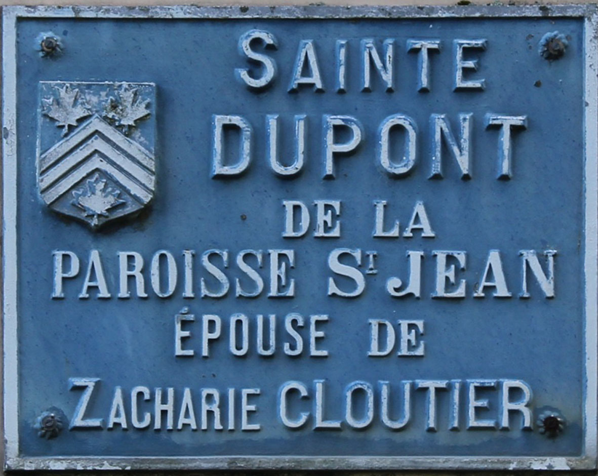 Plaque en l'honneur de Xainte Dupont